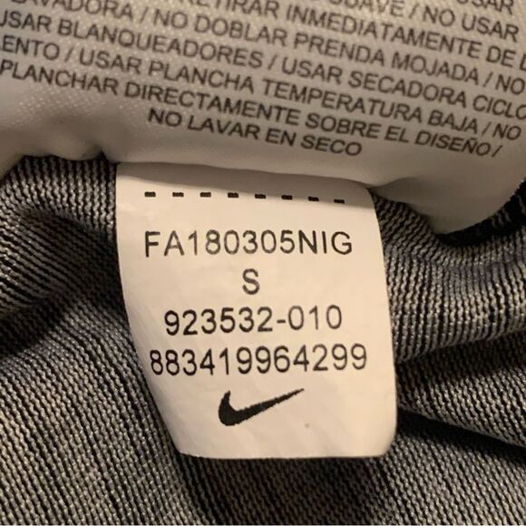 NIKE DRI-FIT SHORT SLEEVE GRAPHIC T-SHIRT BLACK BOY’S YOUTH SMALL. - Picture 7 of 10